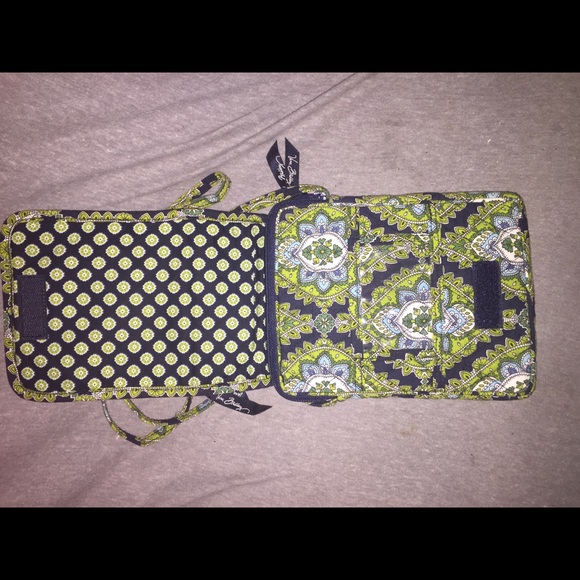 Vera Bradley crossbody and check book cover - Picture 2 of 5